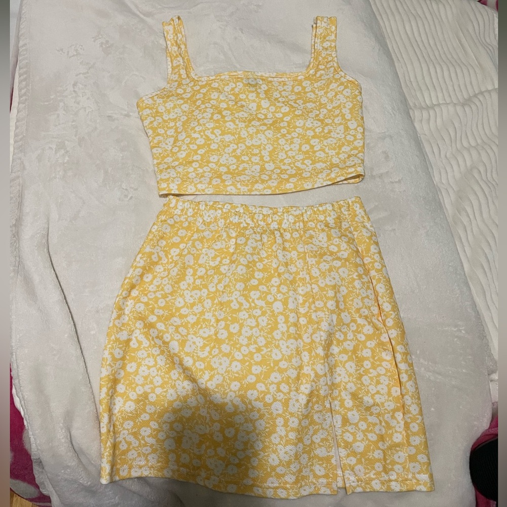 SHEIN Yellow and White Floral Two-Piece Set